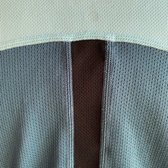 Nike Dri-fit running shirt - Picture 6 of 7